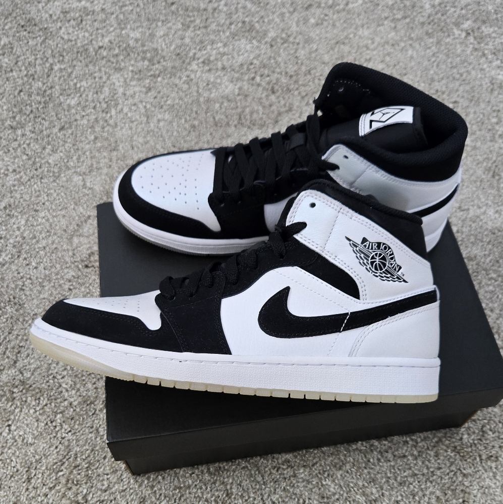 Jordan 1 MID - Picture 3 of 10